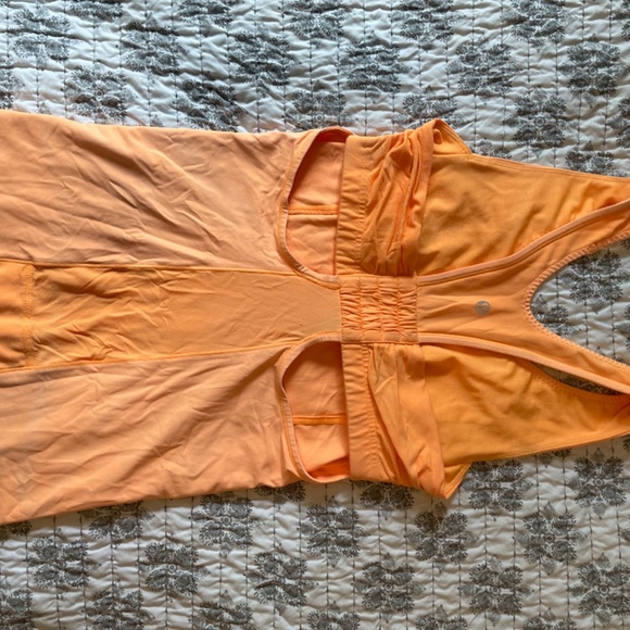 Lululemon Top - Picture 2 of 3